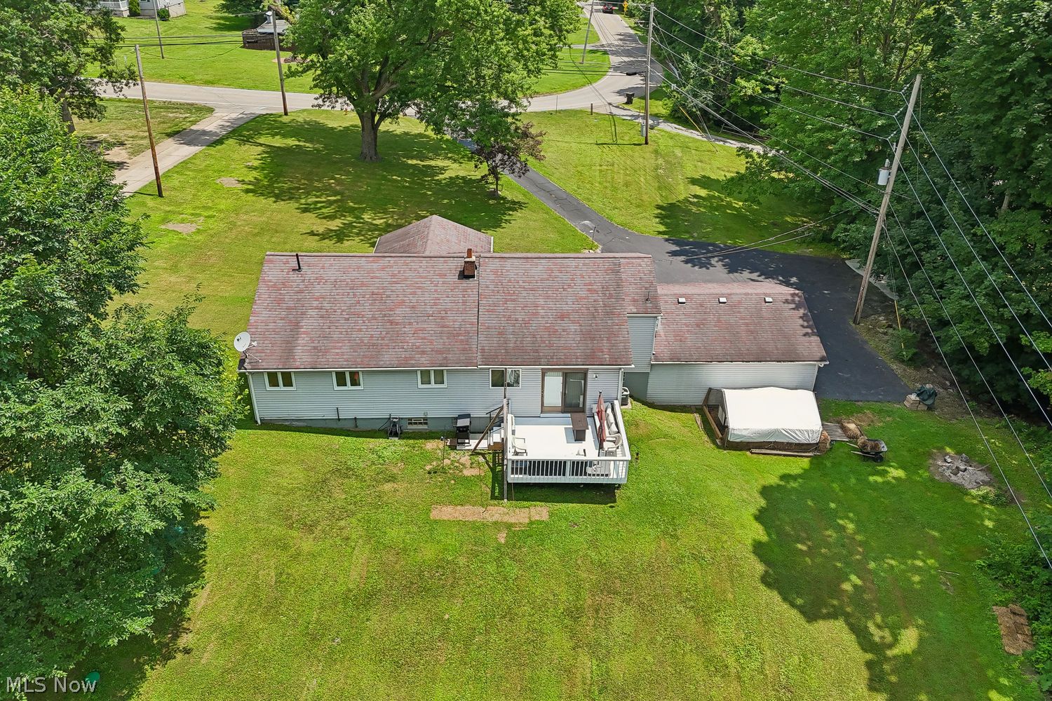 2572 S Hubbard Road Lowellville OH 44436