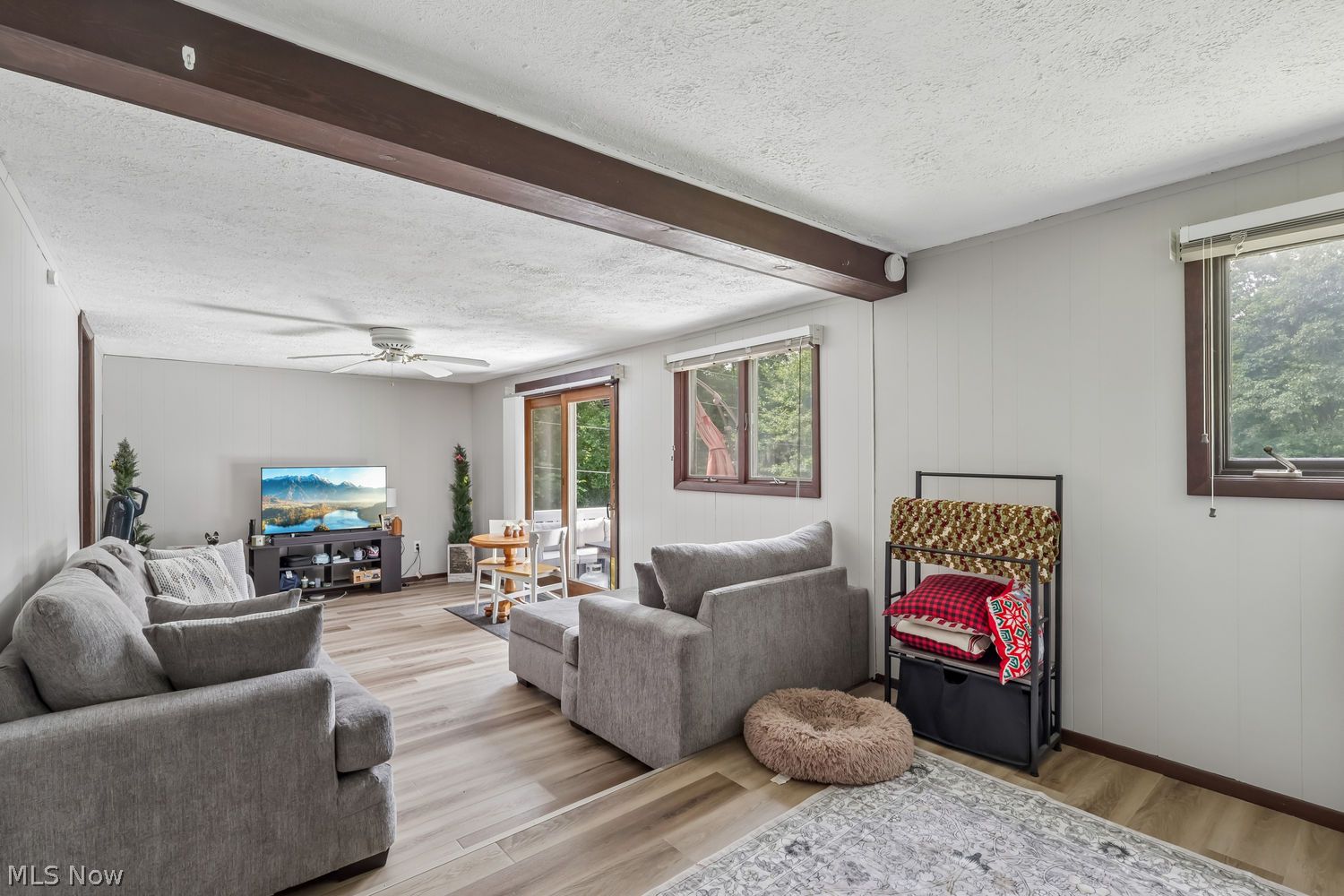 2572 S Hubbard Road Lowellville OH 44436