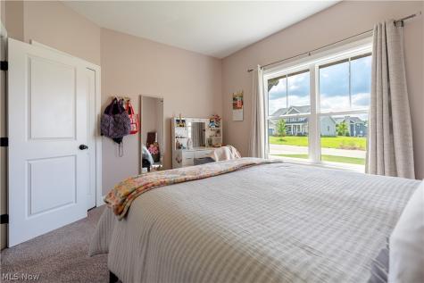 5705 Shadow Ridge Circle NW North Canton OH 44720