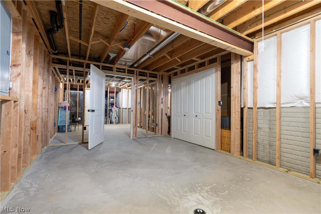 5705 Shadow Ridge Circle NW North Canton OH 44720