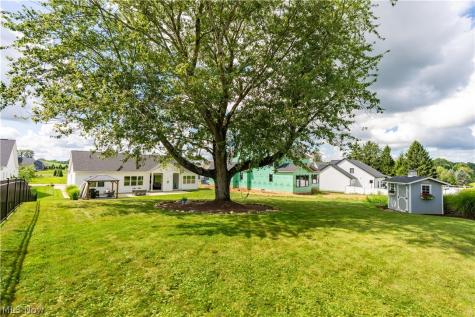 5705 Shadow Ridge Circle NW North Canton OH 44720