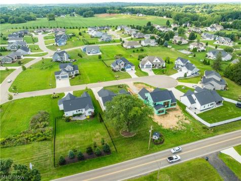 5705 Shadow Ridge Circle NW North Canton OH 44720