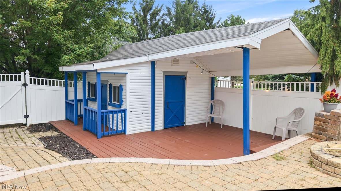 908 Sand Lot Circle Louisville OH 44641
