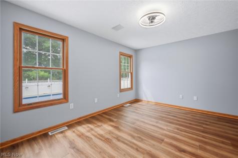 908 Sand Lot Circle Louisville OH 44641