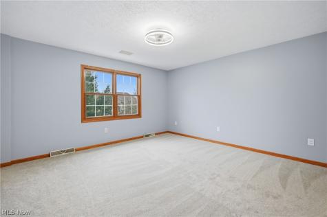 908 Sand Lot Circle Louisville OH 44641