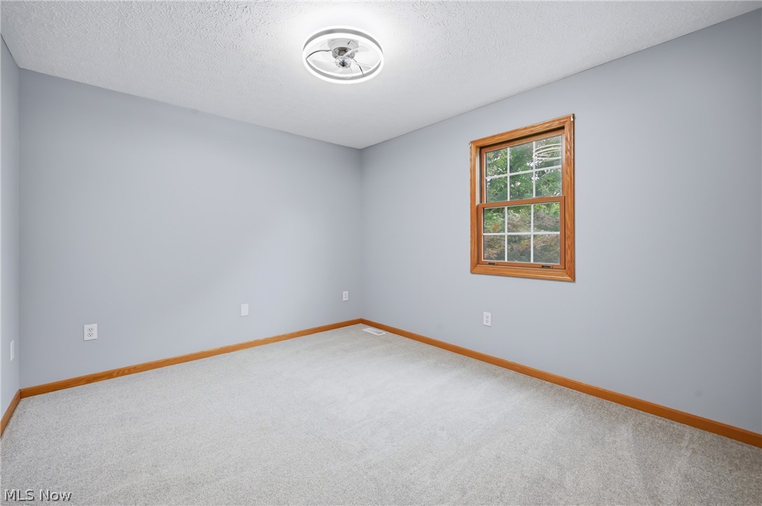 908 Sand Lot Circle Louisville OH 44641