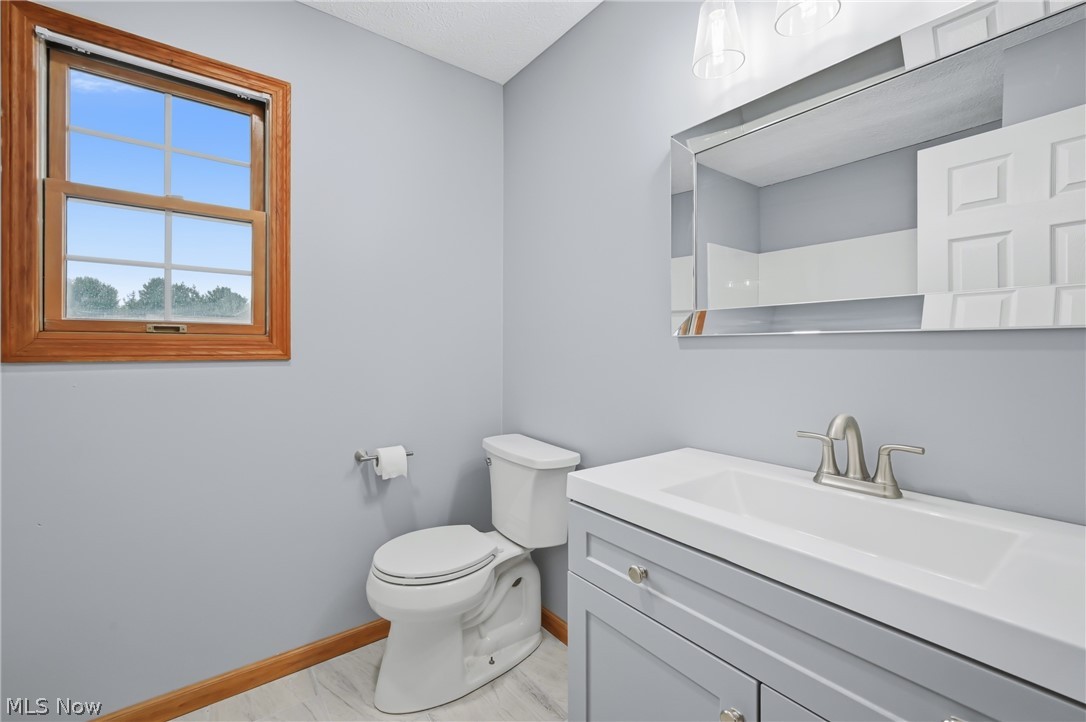 908 Sand Lot Circle Louisville OH 44641
