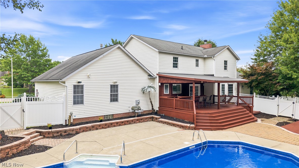 908 Sand Lot Circle Louisville OH 44641