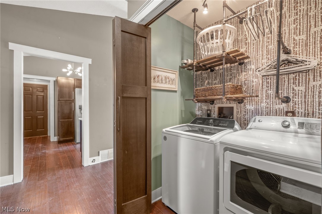 6031 Woodcrest Avenue NE Canton OH 44721