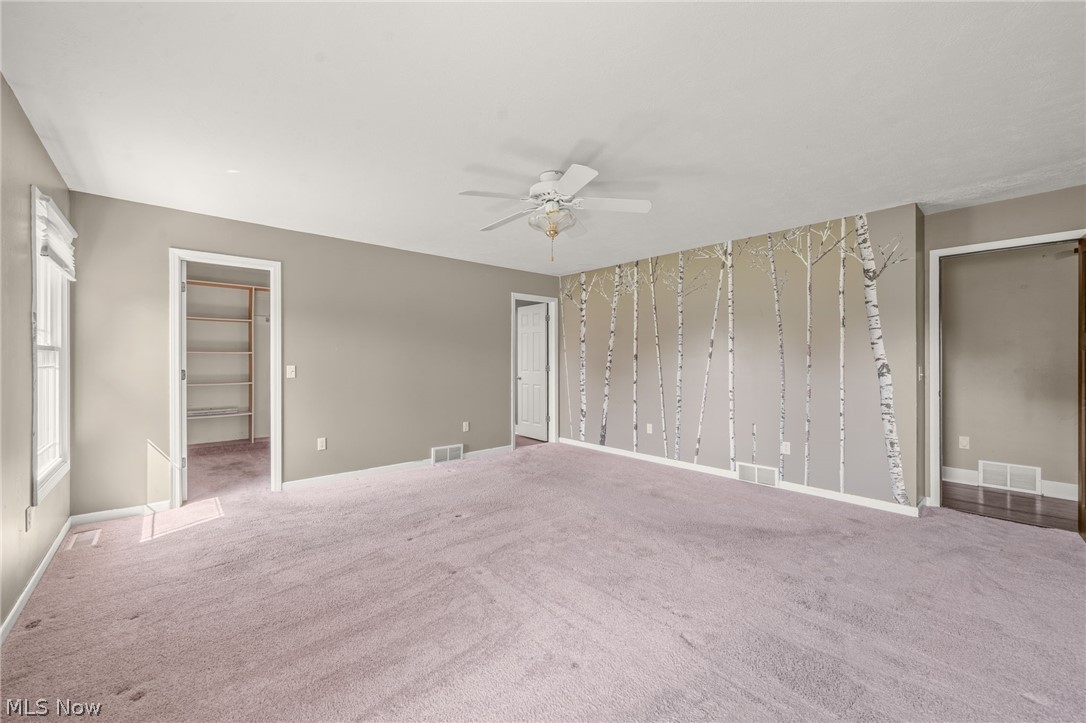 6031 Woodcrest Avenue NE Canton OH 44721