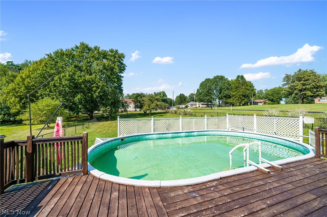 6031 Woodcrest Avenue NE Canton OH 44721