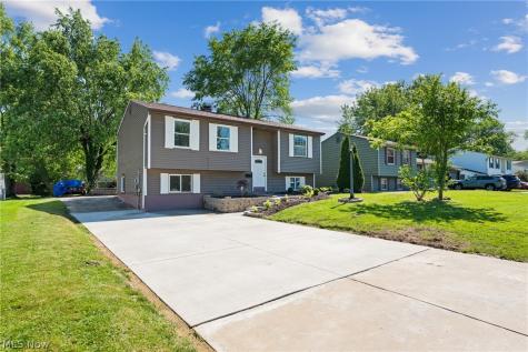 78 Summerberry Lane Niles OH 44446
