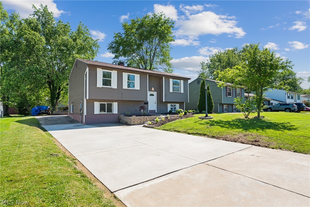 78 Summerberry Lane Niles OH 44446