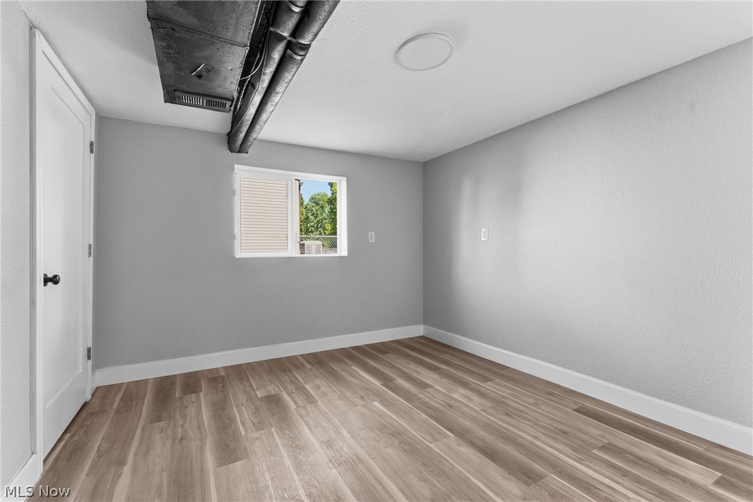 78 Summerberry Lane Niles OH 44446