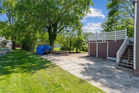 78 Summerberry Lane Niles OH 44446