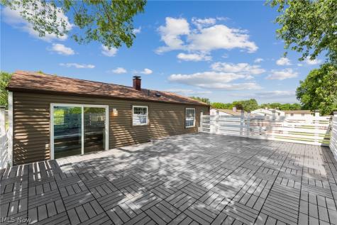 78 Summerberry Lane Niles OH 44446