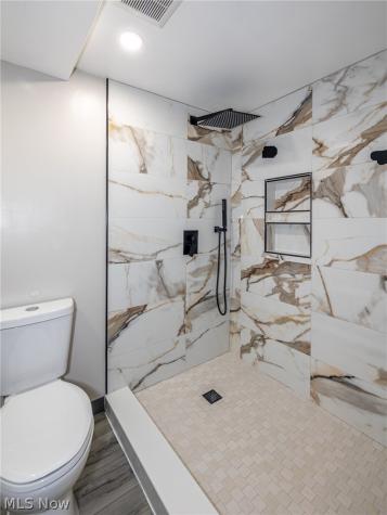 15497 Hummel Road Brook Park OH 44142