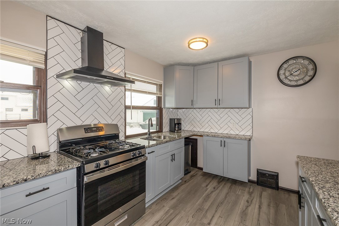 15497 Hummel Road Brook Park OH 44142