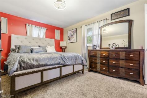 6727 Amsel Avenue NE Canton OH 44721