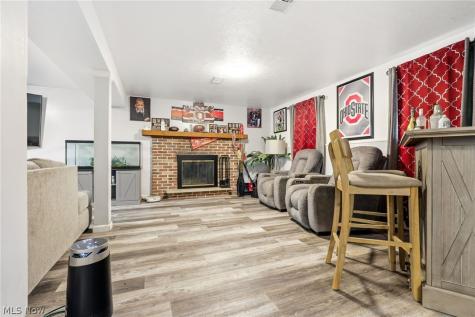 6727 Amsel Avenue NE Canton OH 44721