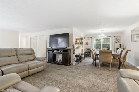 6727 Amsel Avenue NE Canton OH 44721