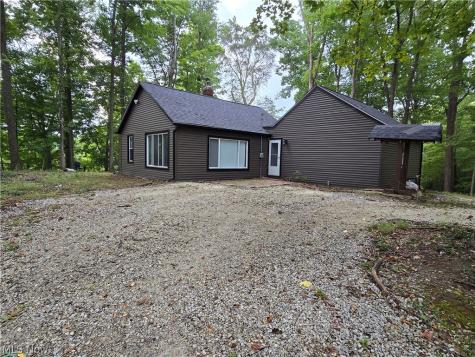 1069 Ghent Road Akron OH 44333