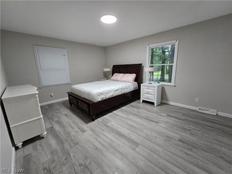 1069 Ghent Road Akron OH 44333