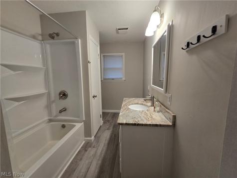 1069 Ghent Road Akron OH 44333