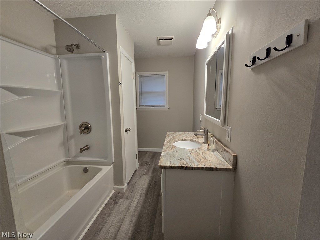 1069 Ghent Road Akron OH 44333