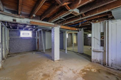 1337 E 84th Street Cleveland OH 44103