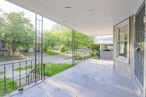 1337 E 84th Street Cleveland OH 44103