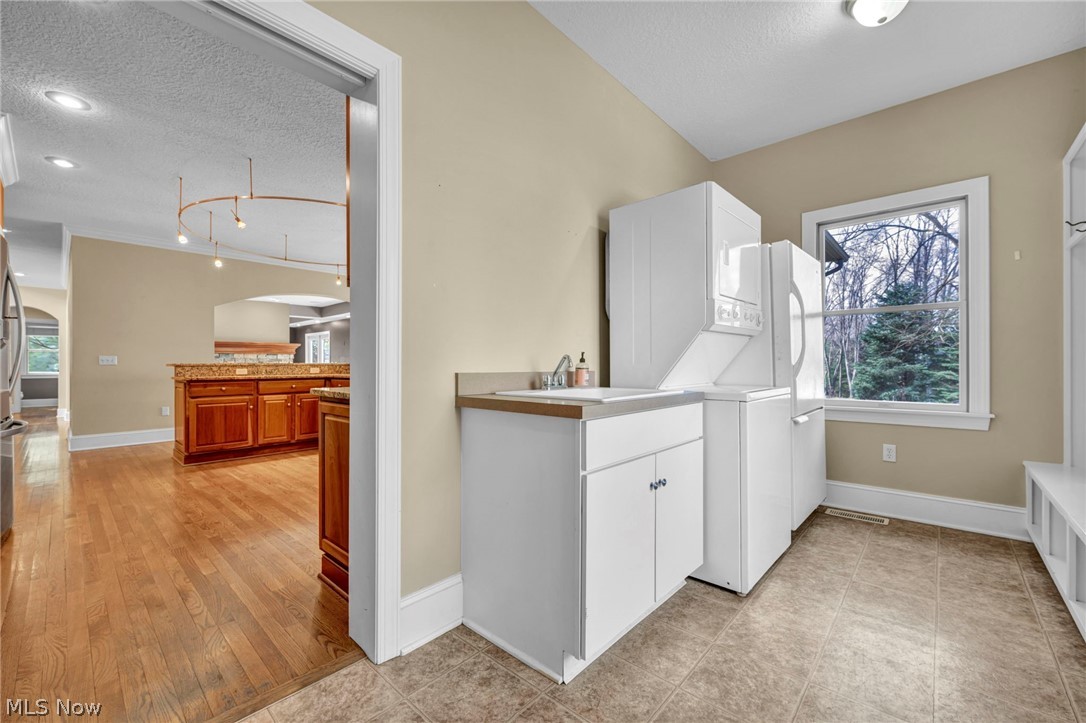 408 Regalstone Lane Copley OH 44321