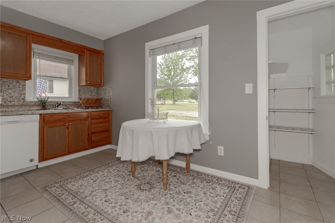 7987 Euclid Chardon Road Kirtland OH 44094