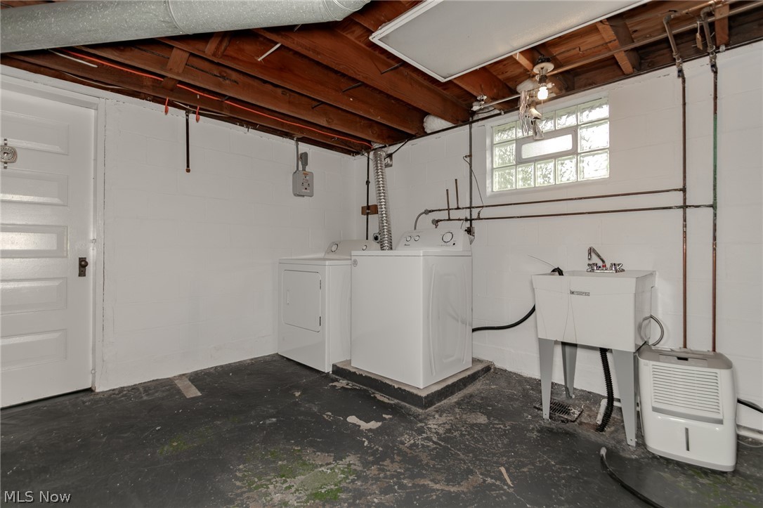 7987 Euclid Chardon Road Kirtland OH 44094