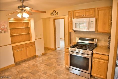 10855 Ronald Drive Parma OH 44130