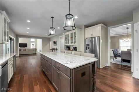 2716 Rocky Ridge Drive Westlake OH 44145