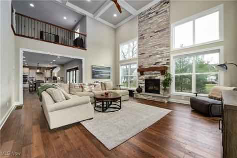 2716 Rocky Ridge Drive Westlake OH 44145
