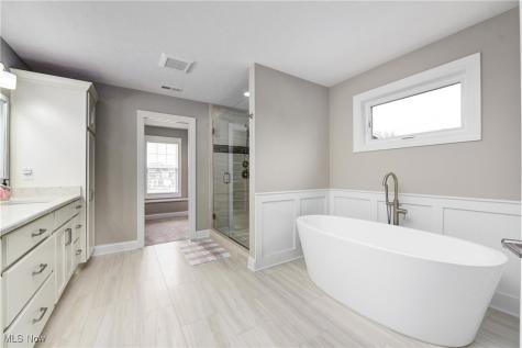2716 Rocky Ridge Drive Westlake OH 44145