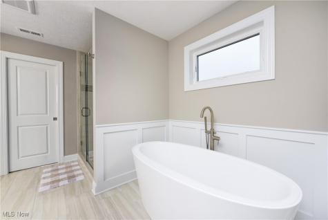 2716 Rocky Ridge Drive Westlake OH 44145