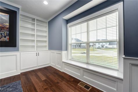 2716 Rocky Ridge Drive Westlake OH 44145