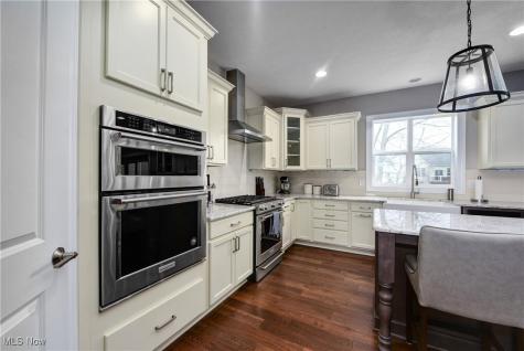 2716 Rocky Ridge Drive Westlake OH 44145