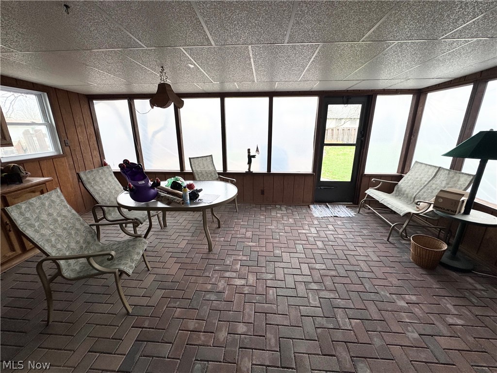 1945 Farmdale Avenue Mineral Ridge OH 44440