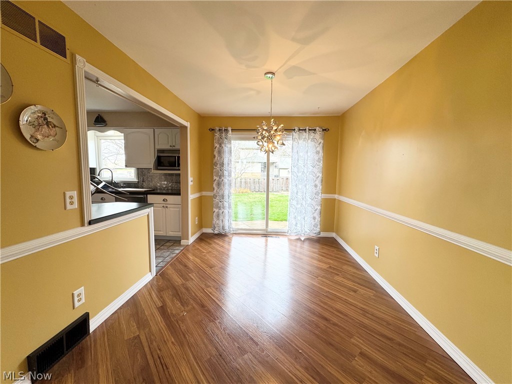 1945 Farmdale Avenue Mineral Ridge OH 44440