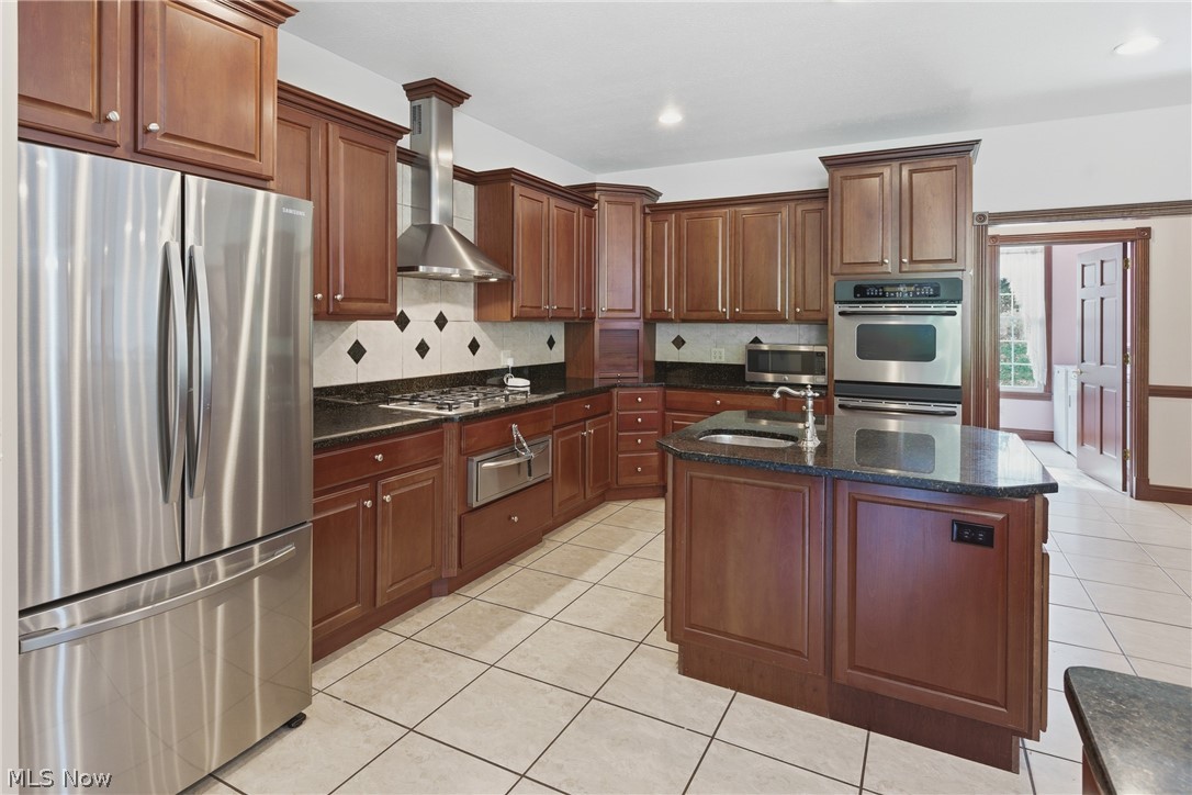 2184 Brenner Road NE Carrollton OH 44615