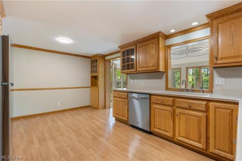 1715 Jackson Avenue NW Massillon OH 44646