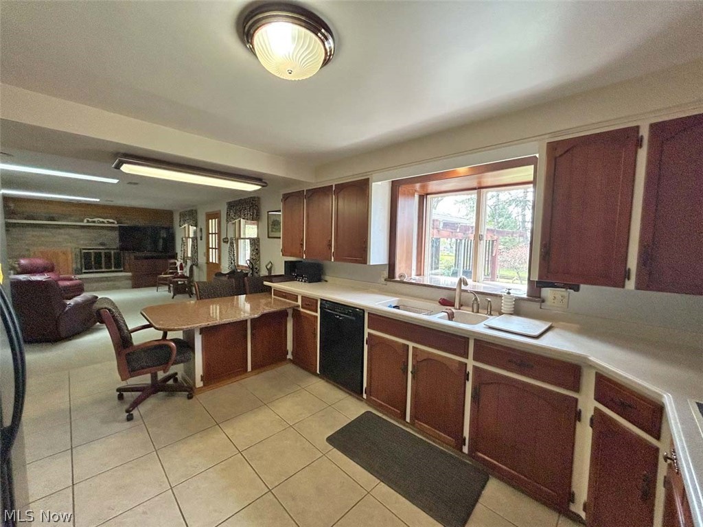 7470 Gayview Street Louisville OH 44641