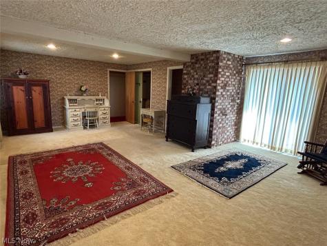 7470 Gayview Street Louisville OH 44641