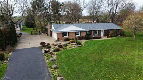 7470 Gayview Street Louisville OH 44641