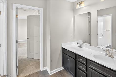 6159 Krystina Run Lorain OH 44053