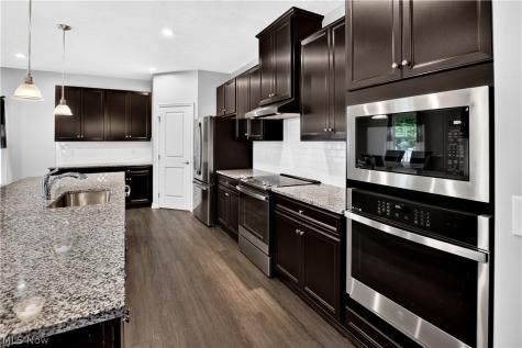 6159 Krystina Run Lorain OH 44053